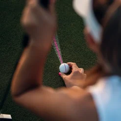 Pro V1 Rosa AIM Performance Golfball