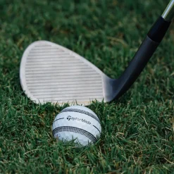 TP5 2024 Stripe Golfball Hvit